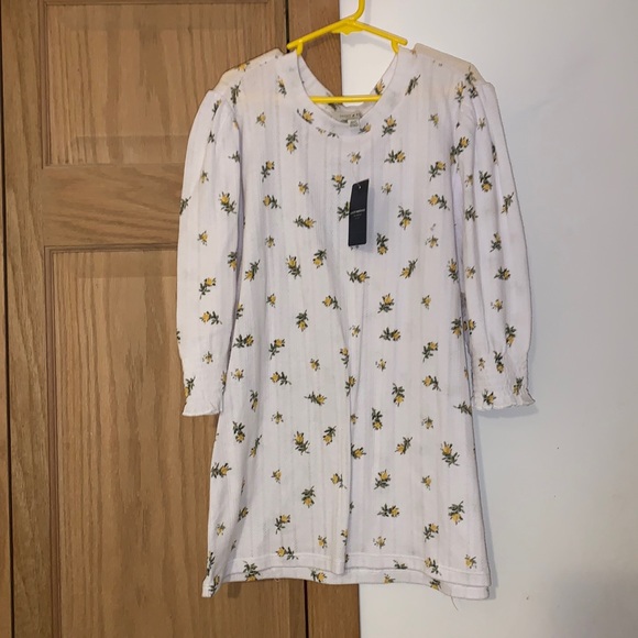 NWT Lucky Brand White Floral Top - Picture 2 of 5